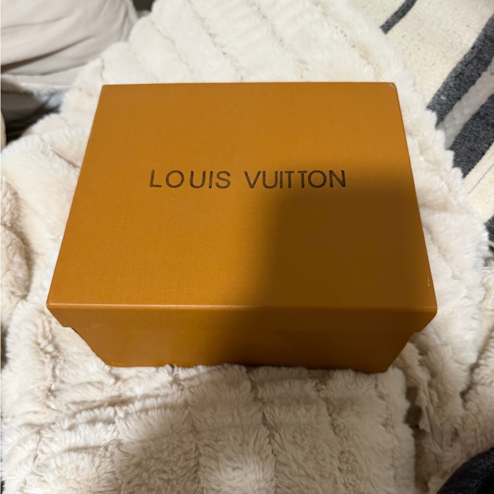 Orange/ brown Box